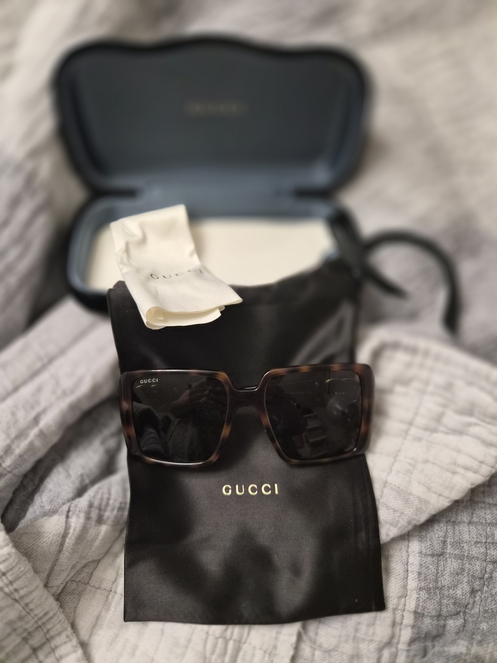 Brand New Authentic Gucci Tortoiseshell Square Sunglasses with Dark Lenses